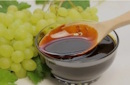 شیره انگور طبیعی ملایر – طعم اصیل و انرژی ناب از دل تاکستان‌ها